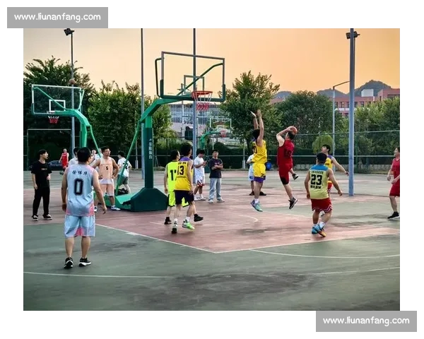 高清篮球直播全程无延迟精彩呈现尽享每一场激烈对决 - 副本 - 副本 (4) 高清篮球直播全程无延迟精彩呈现尽享每一场激烈对决 - 副本 - 副本 (4)