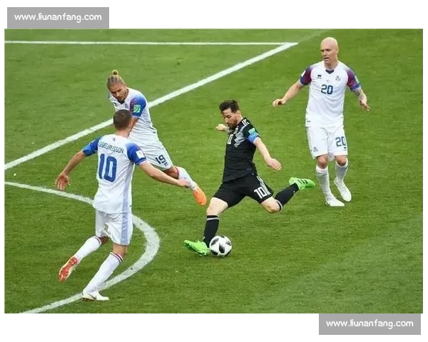 高清足球直播PC版免费在线观看畅享全球赛事精彩瞬间 - 副本 (2) - 副本 - 副本 - 副本 - 副本